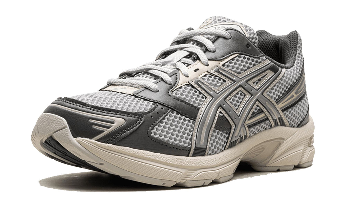 ASICS MENS Gel-1130 "Oyster Grey" 1201A256 025 from Stadium Goods