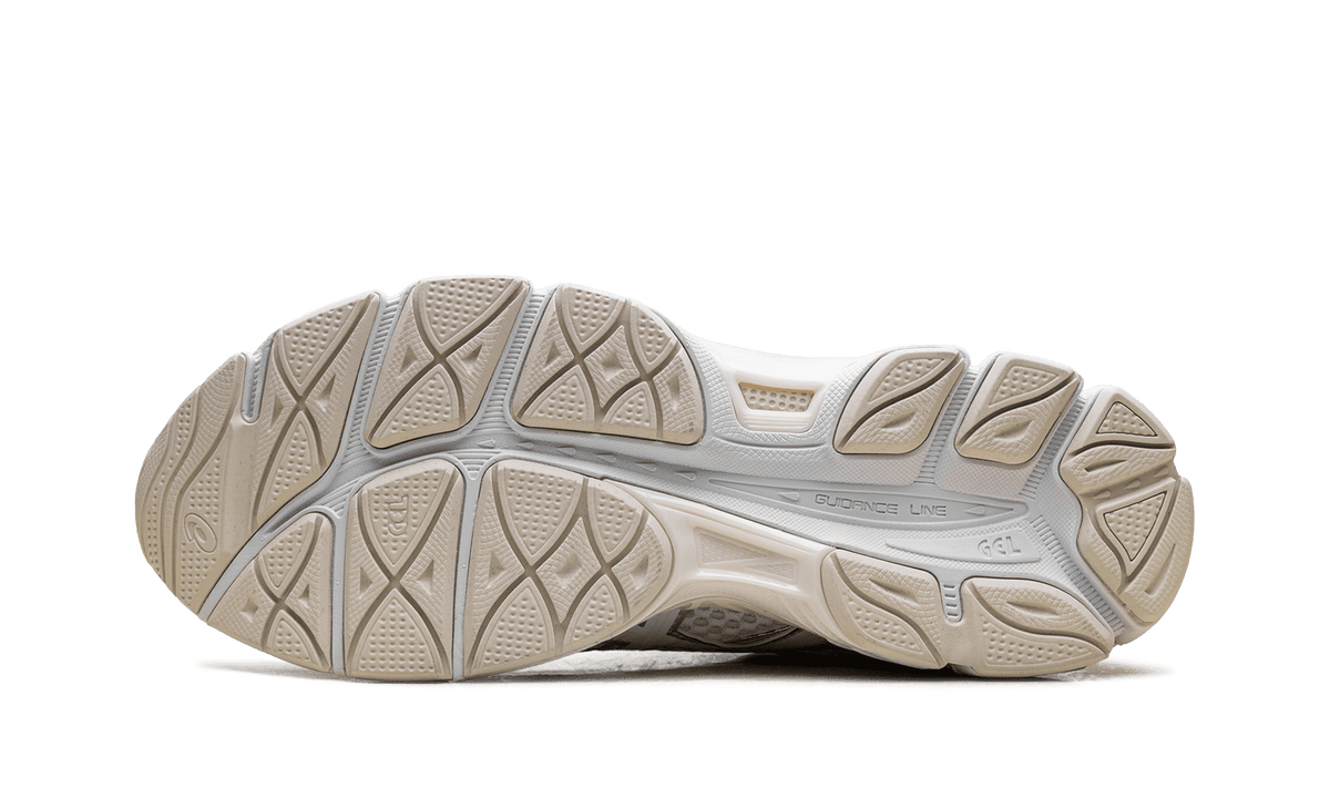 ASICS MENS Gel-Cumulus 16 "White" 1203A733 102 1203A733 102 from Stadium Goods