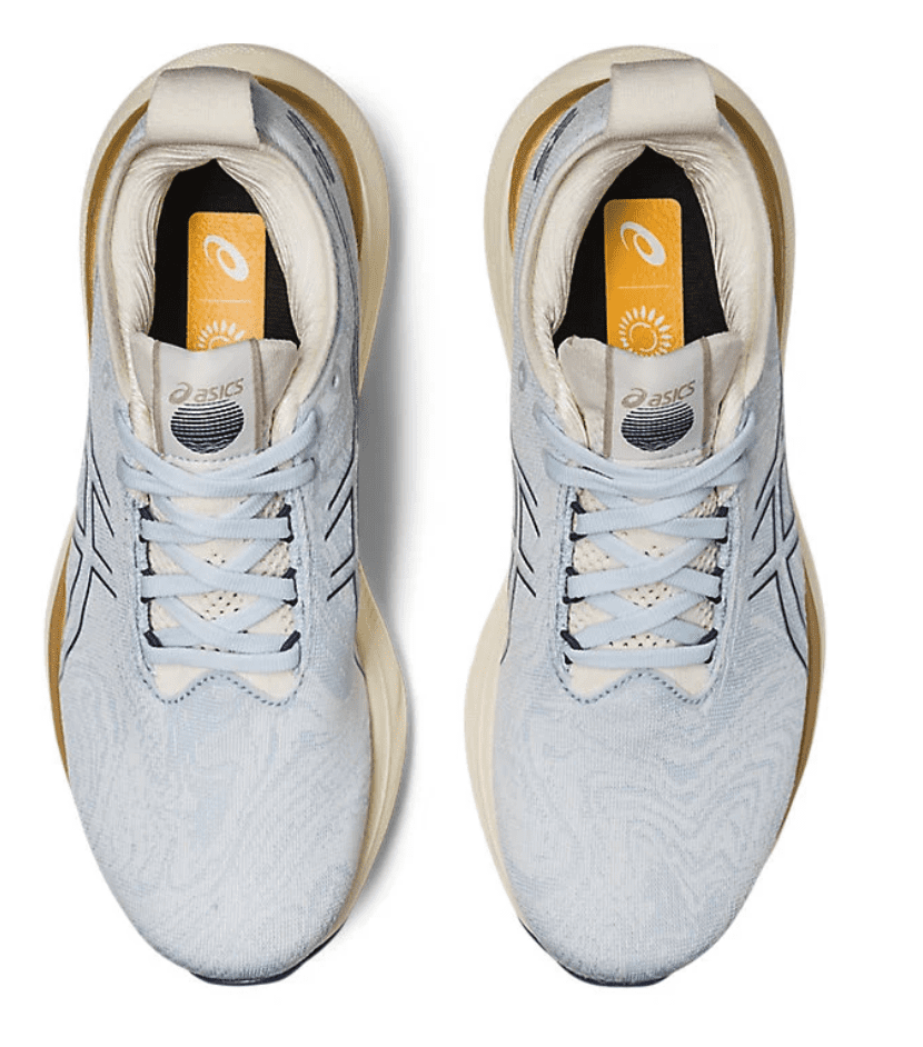 ASICS Women's Gel-Nimbus 25 Running Shoes, 11.5 US ( Standard ), Sky/Cream